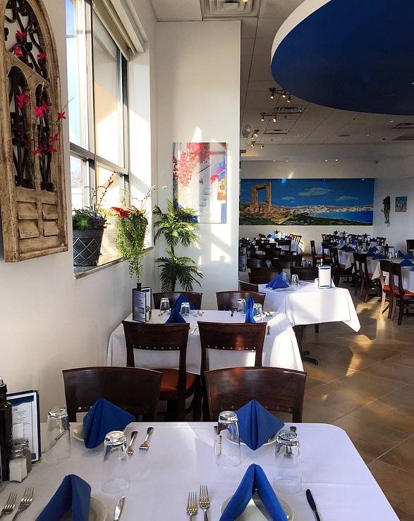 Naxos A Greek Island Restaurant | restaurant | 933 W Irving Park Rd, Itasca, IL 60143, USA | 8472505410 OR +1 847-250-5410