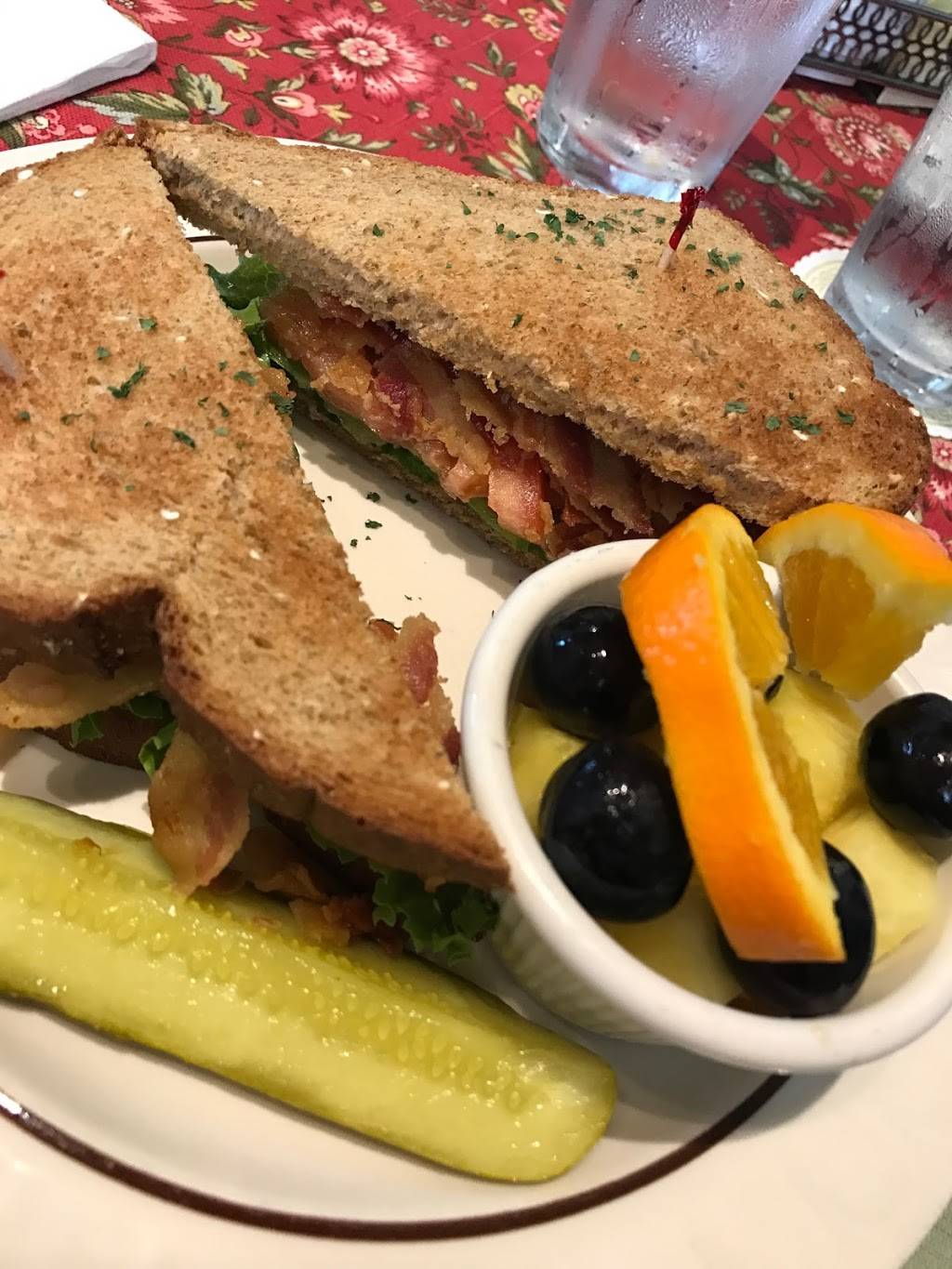 Bell House Restaurant | restaurant | 721 Main St, Shelbyville, KY 40065, USA | 5024375678 OR +1 502-437-5678