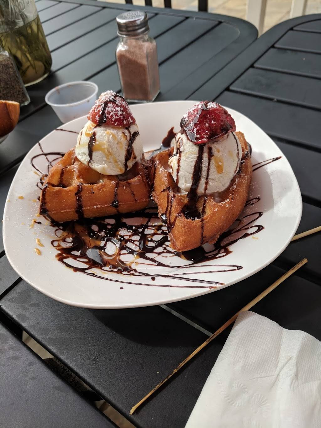 BESITOS Fine Cuisine | restaurant | 216 W Yosemite Ave, Manteca, CA 95336, USA | 2097075801 OR +1 209-707-5801