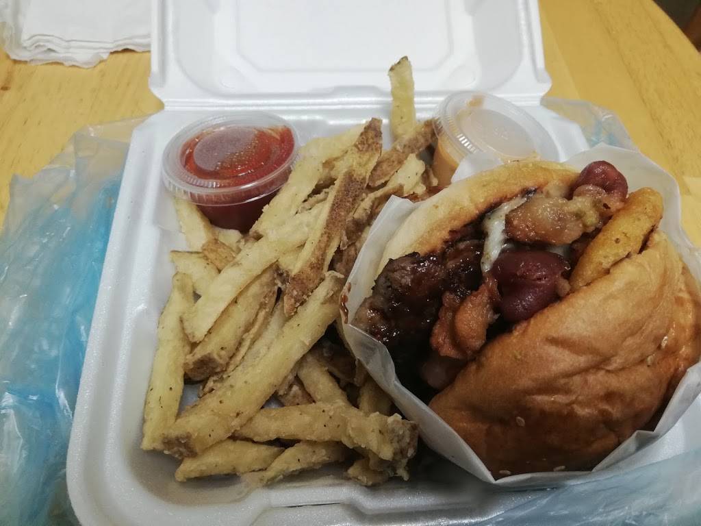 Burger House | restaurant | El Refugio, 21440 Tecate, B.C., Mexico | 016651043509 OR +52 665 104 3509