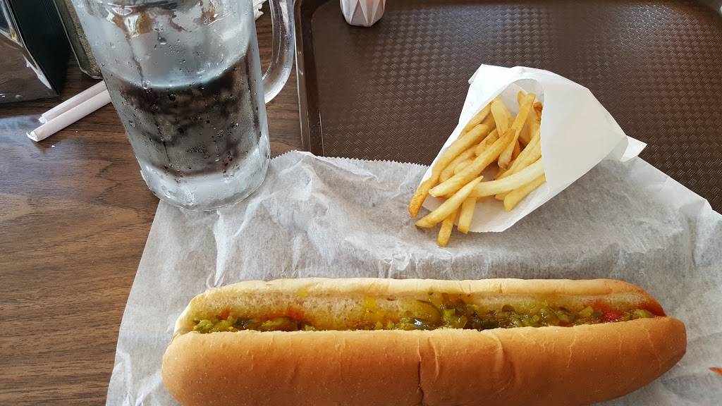 Mikeys Drive In | restaurant | 9096 Red Arrow Hwy, Bridgman, MI 49106, USA | 2694656933 OR +1 269-465-6933