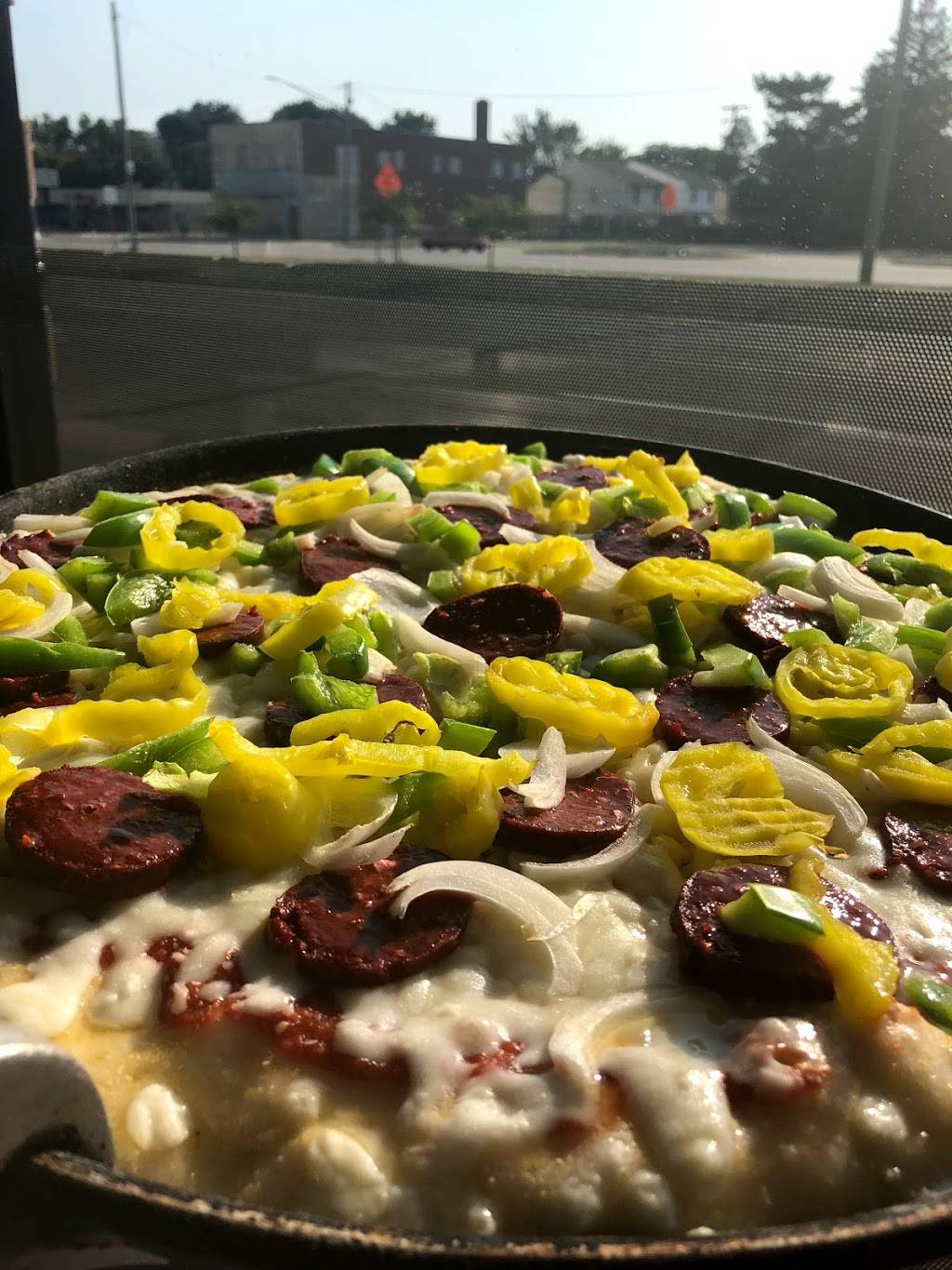 Cassabs Pizza Factory | restaurant | 2821 Fort St, Wyandotte, MI 48192, USA | 3136471545 OR +1 313-647-1545