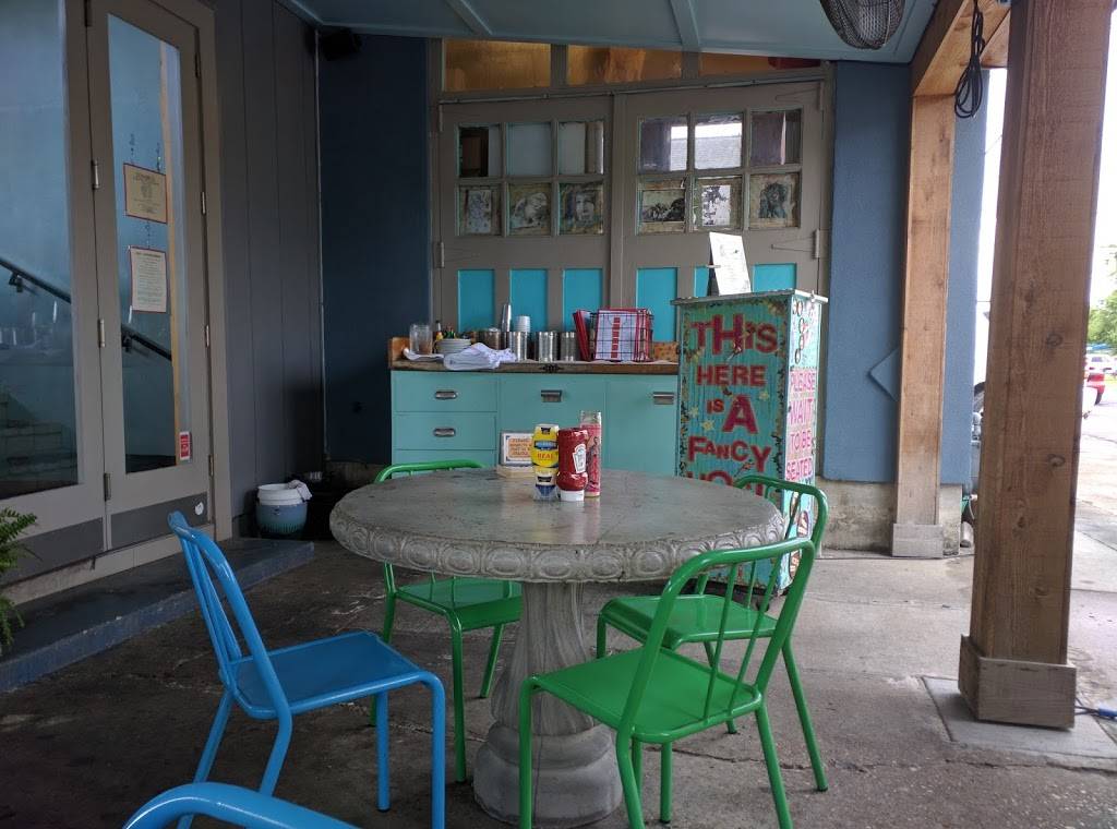 Cowbell | restaurant | 8801 Oak St, New Orleans, LA 70118, USA | 5048664222 OR +1 504-866-4222