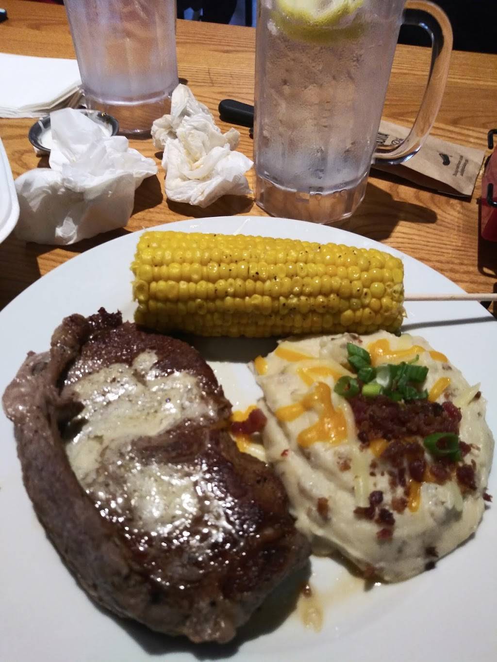 Chilis Grill & Bar | meal takeaway | 237 S Battlefield Blvd, Chesapeake, VA 23322, USA | 7575463626 OR +1 757-546-3626