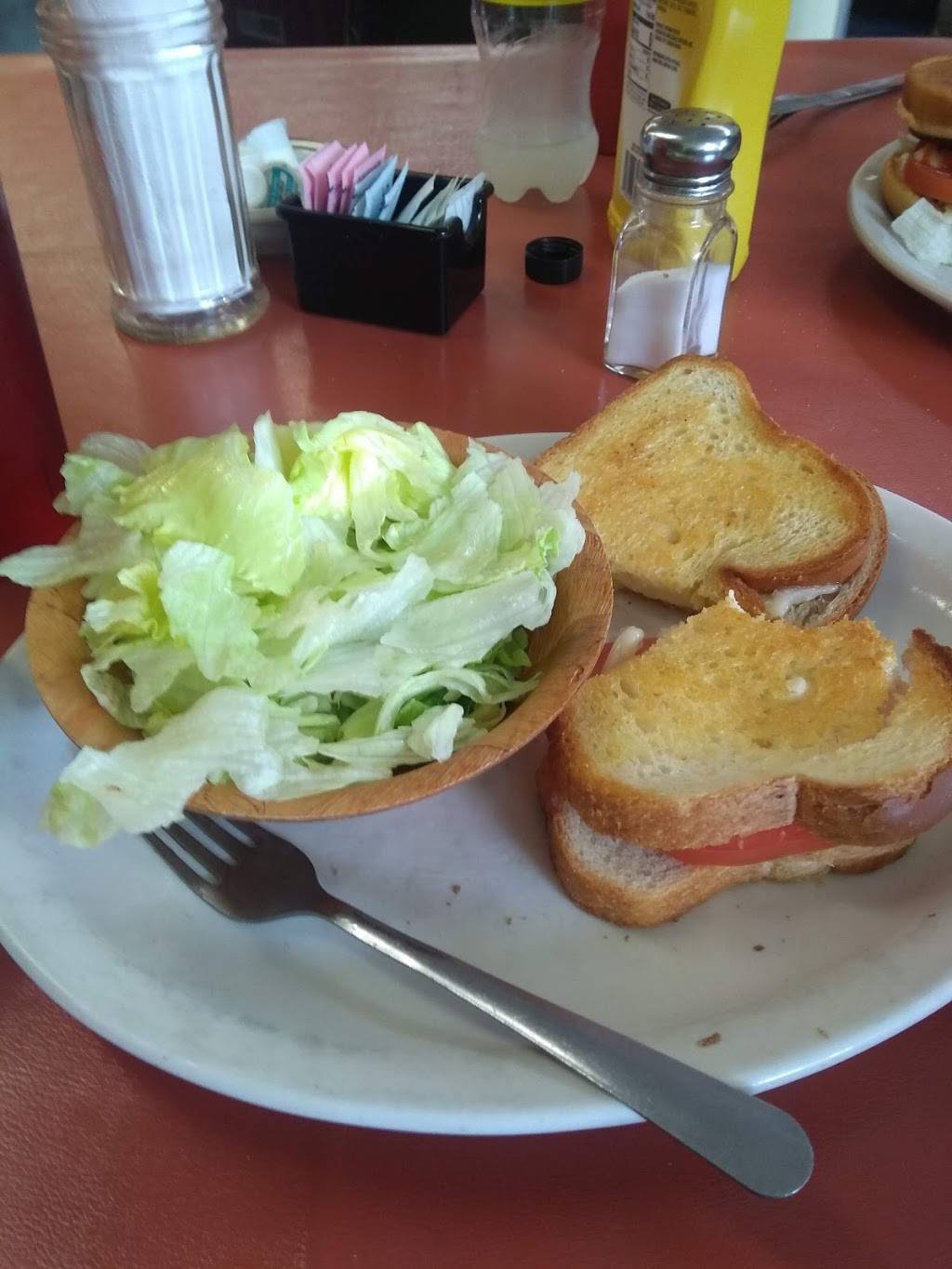 Silver Grille | restaurant | 207 Main St S, Chatfield, MN 55923, USA | 5078672941 OR +1 507-867-2941