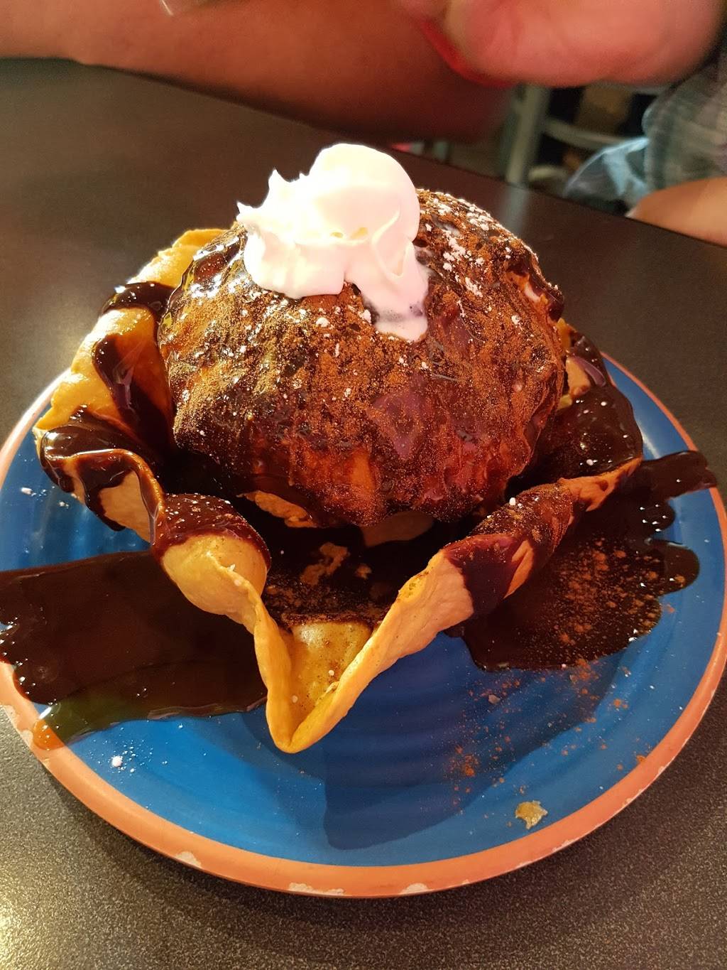 Mexico Lindo | restaurant | 915 Taunton Rd E, Whitby, ON L1R 3L6, Canada | 9057285037 OR +1 905-728-5037