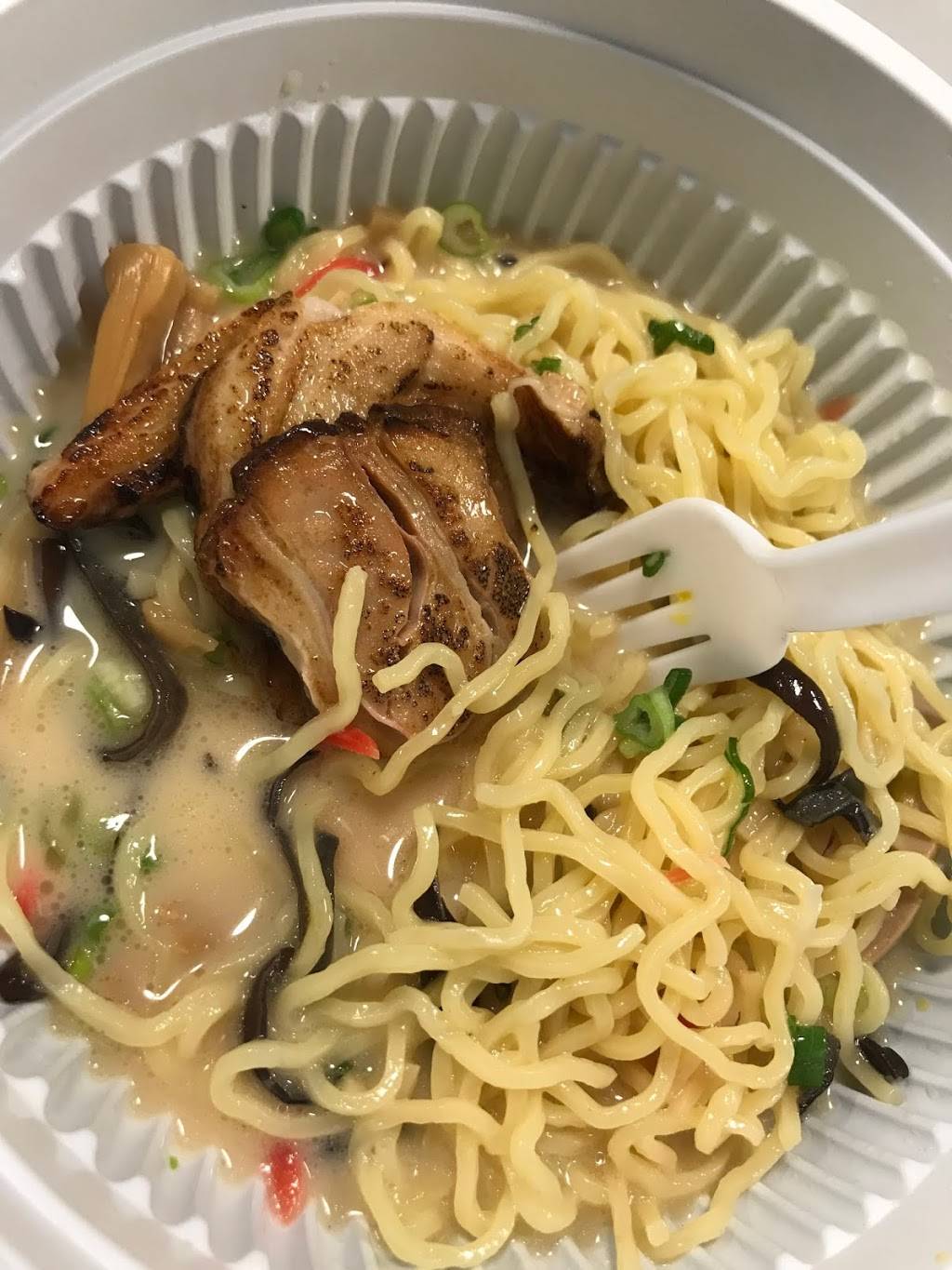 Mangetsu Ramen | restaurant | 35 N Main St, Southington, CT 06489, USA | 8604262272 OR +1 860-426-2272