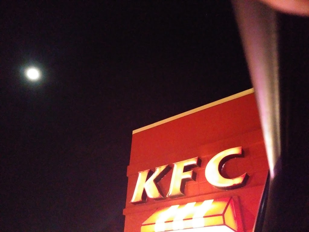 KFC | restaurant | 813 N Riverside Dr, Española, NM 87532, USA | 5057533472 OR +1 505-753-3472