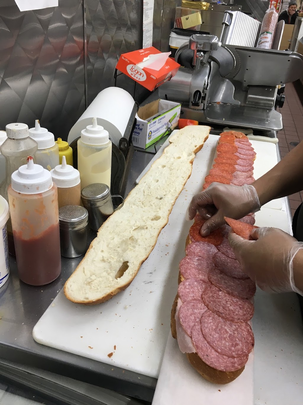 Supreme Deli & Grocery | restaurant | 15-02 College Point Blvd, Queens, NY 11356, USA | 7183593270 OR +1 718-359-3270