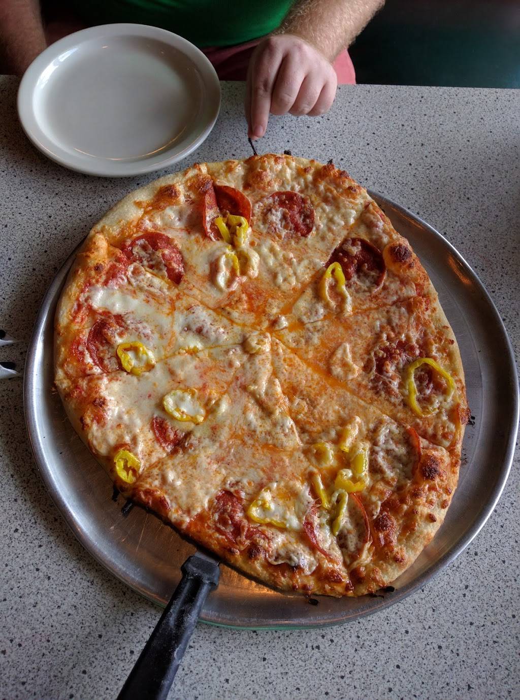 Rebeccas Pepperoni Grill | restaurant | 966 Chambers Blvd, Bardstown, KY 40004, USA | 5023484848 OR +1 502-348-4848