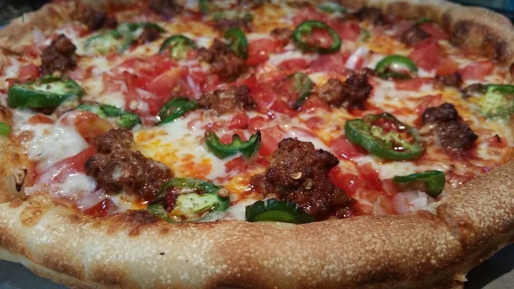 Gondolier Pizza | restaurant | 674 S Gulfview Blvd, Clearwater, FL 33767, USA | 7274413353 OR +1 727-441-3353