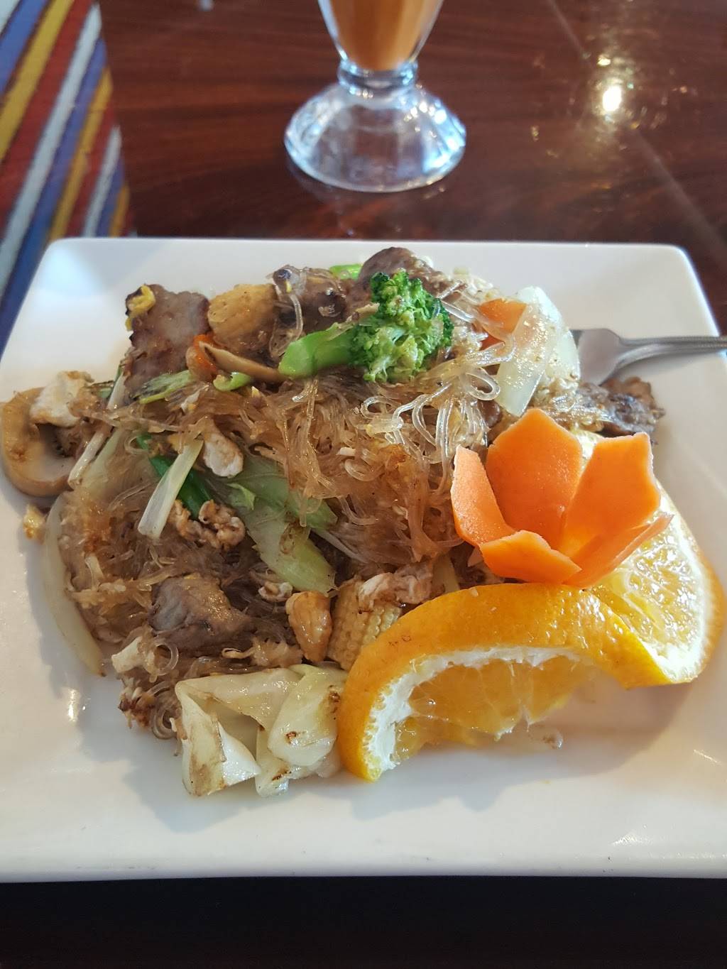 Cha Thai Restaurant | restaurant | 1520 W Chapman Ave, Orange, CA 92868, USA | 7149783905 OR +1 714-978-3905