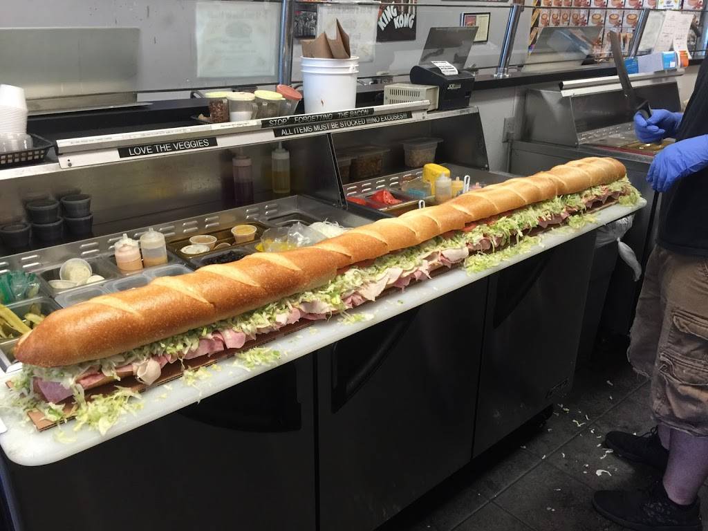 Larrys Giant Subs | meal takeaway | 9161 Narcoossee Rd B106, Orlando, FL 32827, USA | 4074125931 OR +1 407-412-5931