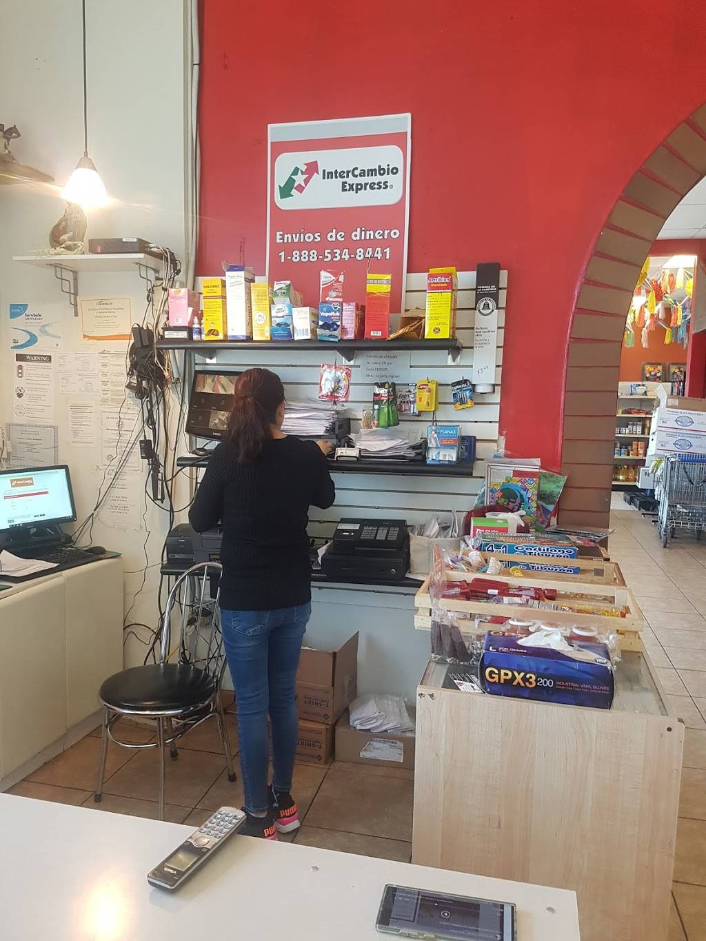 La Perla Market | restaurant | 707 2nd St S, Waite Park, MN 56387, USA | 3202031284 OR +1 320-203-1284