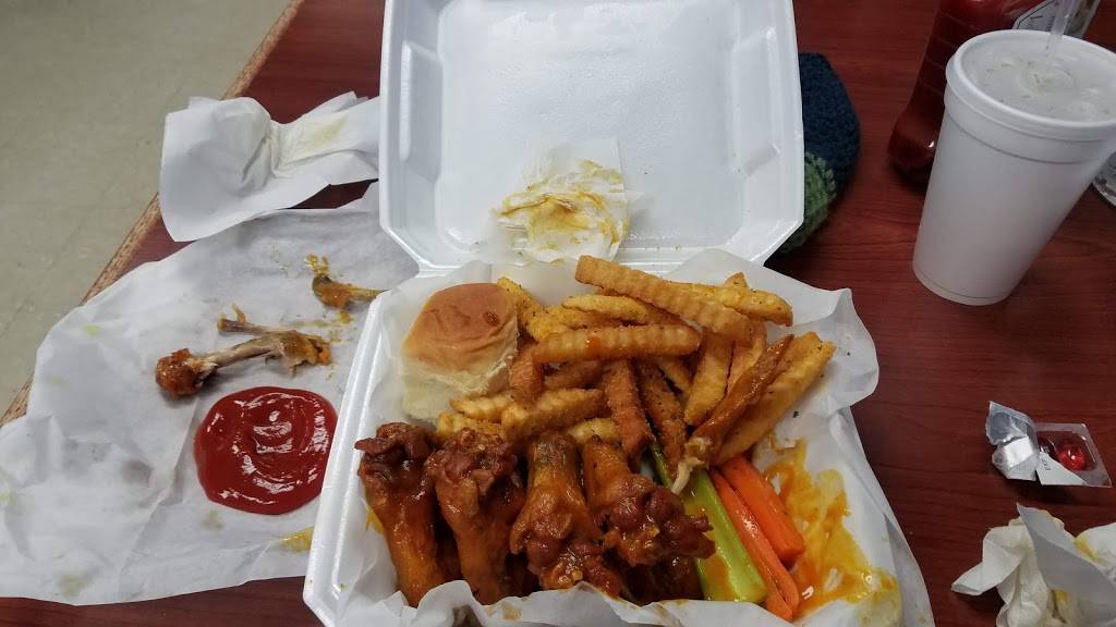 Chings Hot Wings | meal takeaway | 1264 Getwell Rd, Memphis, TN 38111, USA | 9017435545 OR +1 901-743-5545