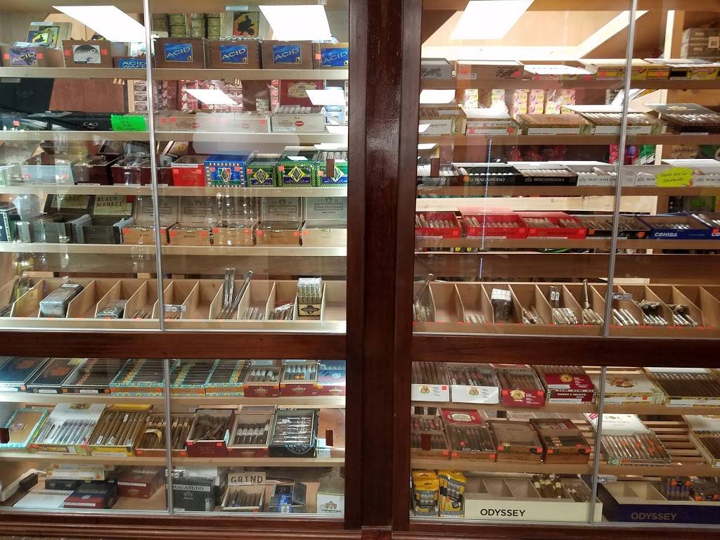 Munchies | restaurant | 360 Grant Ave Unit #2, Auburn, NY 13021, USA | 3152376228 OR +1 315-237-6228