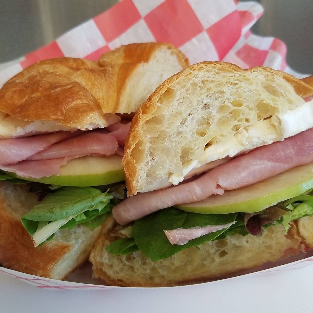 Ballywhack Shack | cafe | 304 Mill St #104, Occoquan, VA 22125, USA | 7037720068 OR +1 703-772-0068