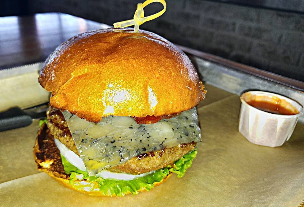 Hopdoddy Burger Bar | restaurant | 2438A W Anderson Ln, Austin, TX 78757, USA | 5124672337 OR +1 512-467-2337