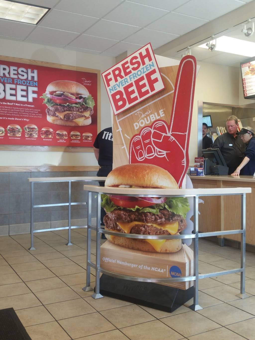 Wendys | restaurant | 4931 N Oak Trafficway, Kansas City, MO 64118, USA | 8164130766 OR +1 816-413-0766