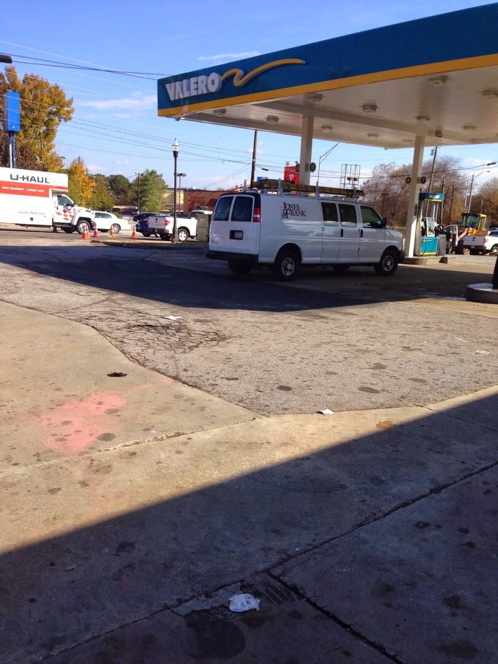 T Nittys presents Aunt Dees wings | restaurant | 2583 Candler Rd, Decatur, GA 30032, USA | 4046685669 OR +1 404-668-5669