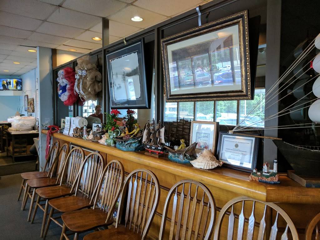 Harbor Inn Seafood Restaurant | restaurant | 2408 S Church St, Burlington, NC 27215, USA | 3362281995 OR +1 336-228-1995