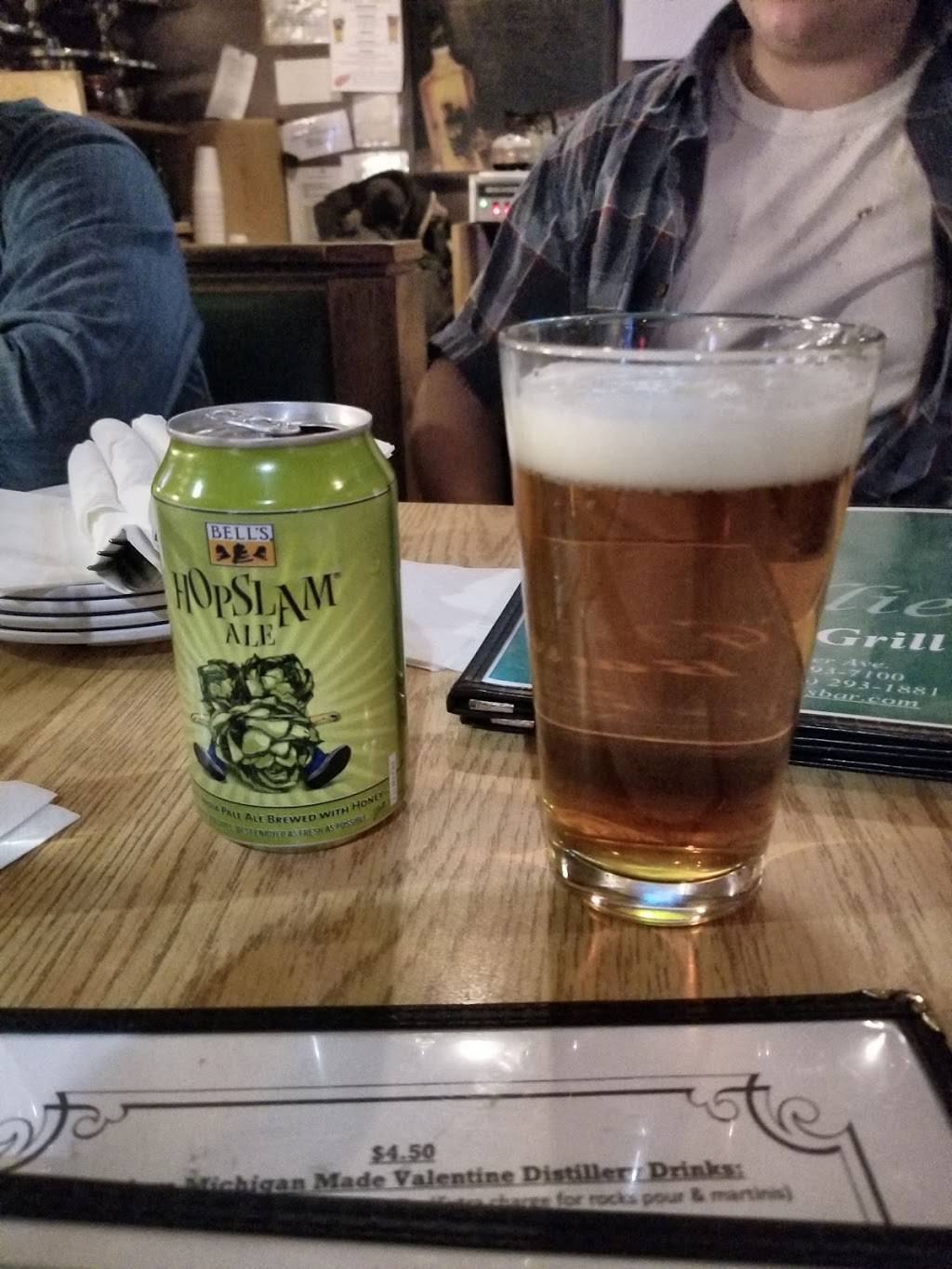 G. Willies Bar & Grill | restaurant | 31230 Harper Ave, St Clair Shores, MI 48082, USA | 5862937100 OR +1 586-293-7100