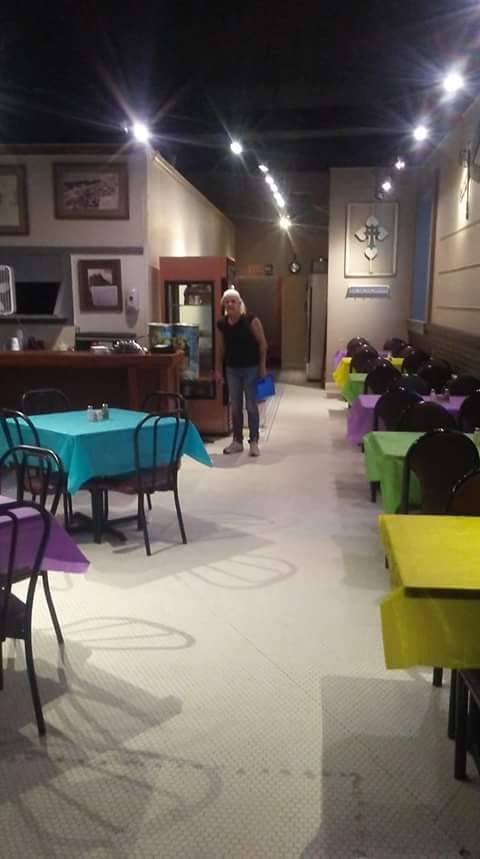 Bonnies Lunch Box | restaurant | 210 N Main St, Winnsboro, TX 75494, USA | 9033476075 OR +1 903-347-6075