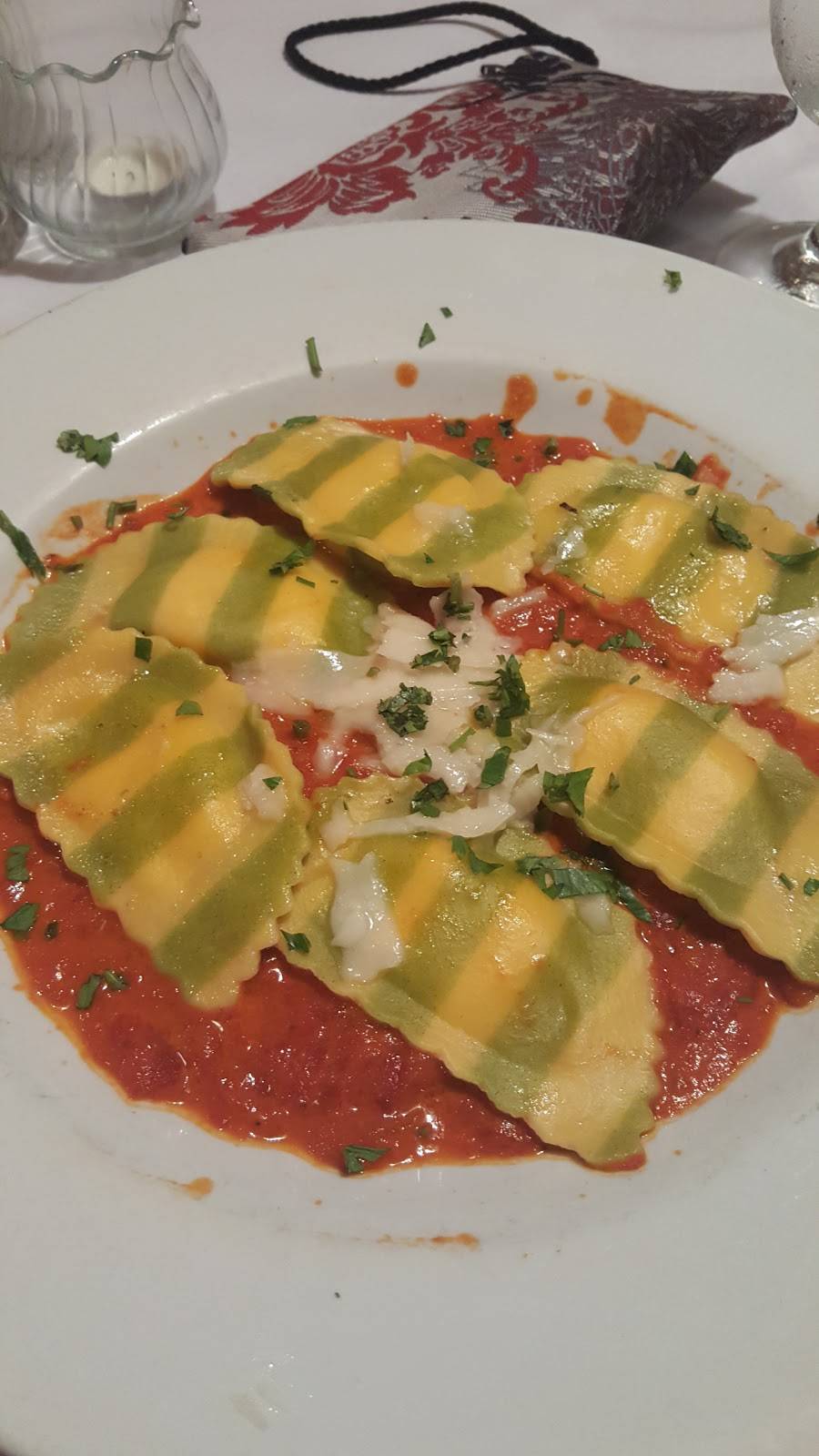 The Village Inn | restaurant | 422 Runnymede Dr, Wayne, NJ 07470, USA | 9736960555 OR +1 973-696-0555