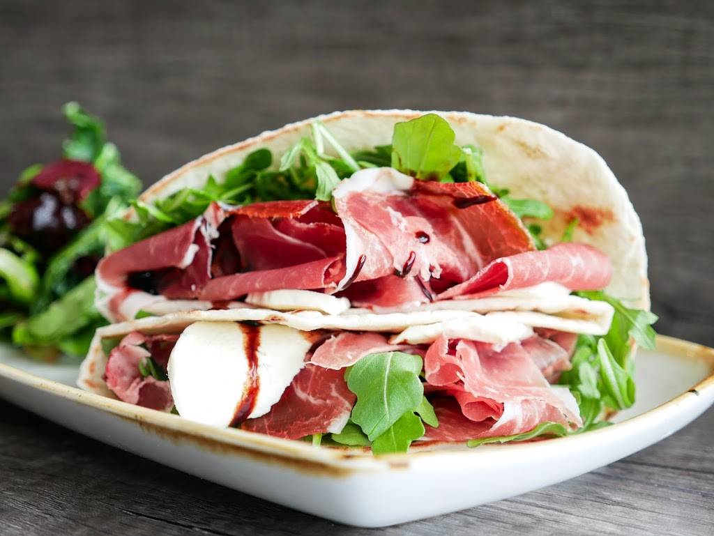 Via Cibo | restaurant | 808 York Mills Rd #14, North York, ON M3B 1X8, Canada | 6473527556 OR +1 647-352-7556