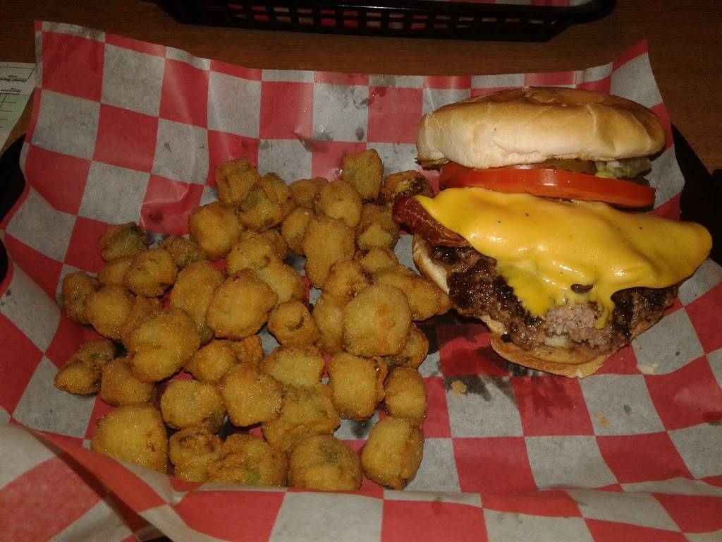 Marilynns Place | restaurant | 1216 Laing St, Osage City, KS 66523, USA | 7855283769 OR +1 785-528-3769