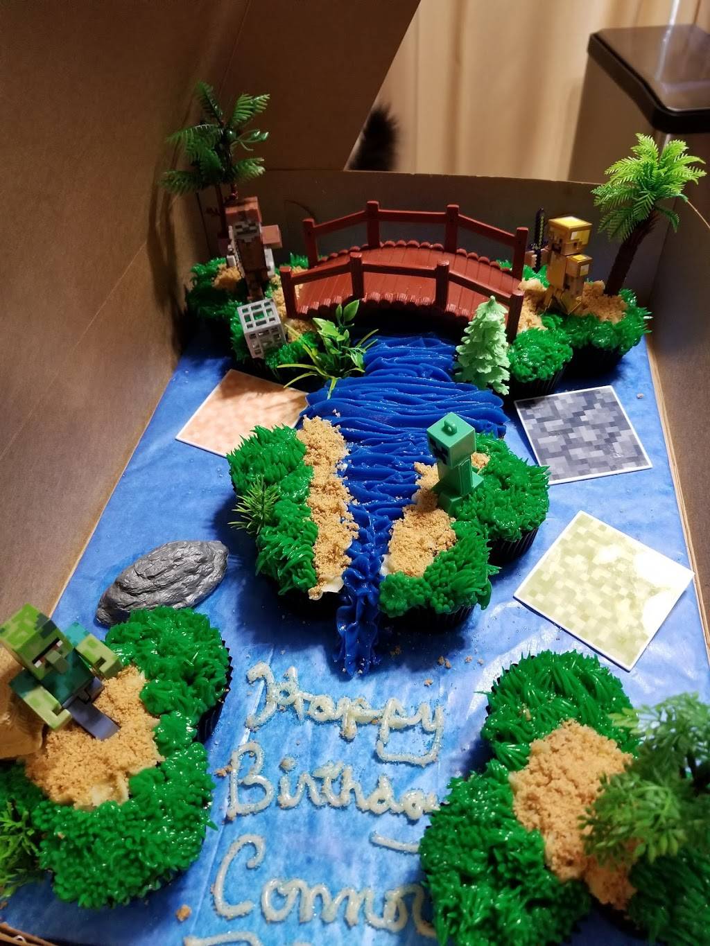 Nutz About Chocolate | restaurant | 59 S Broadway St, Lake Orion, MI 48362, USA | 2486907345 OR +1 248-690-7345