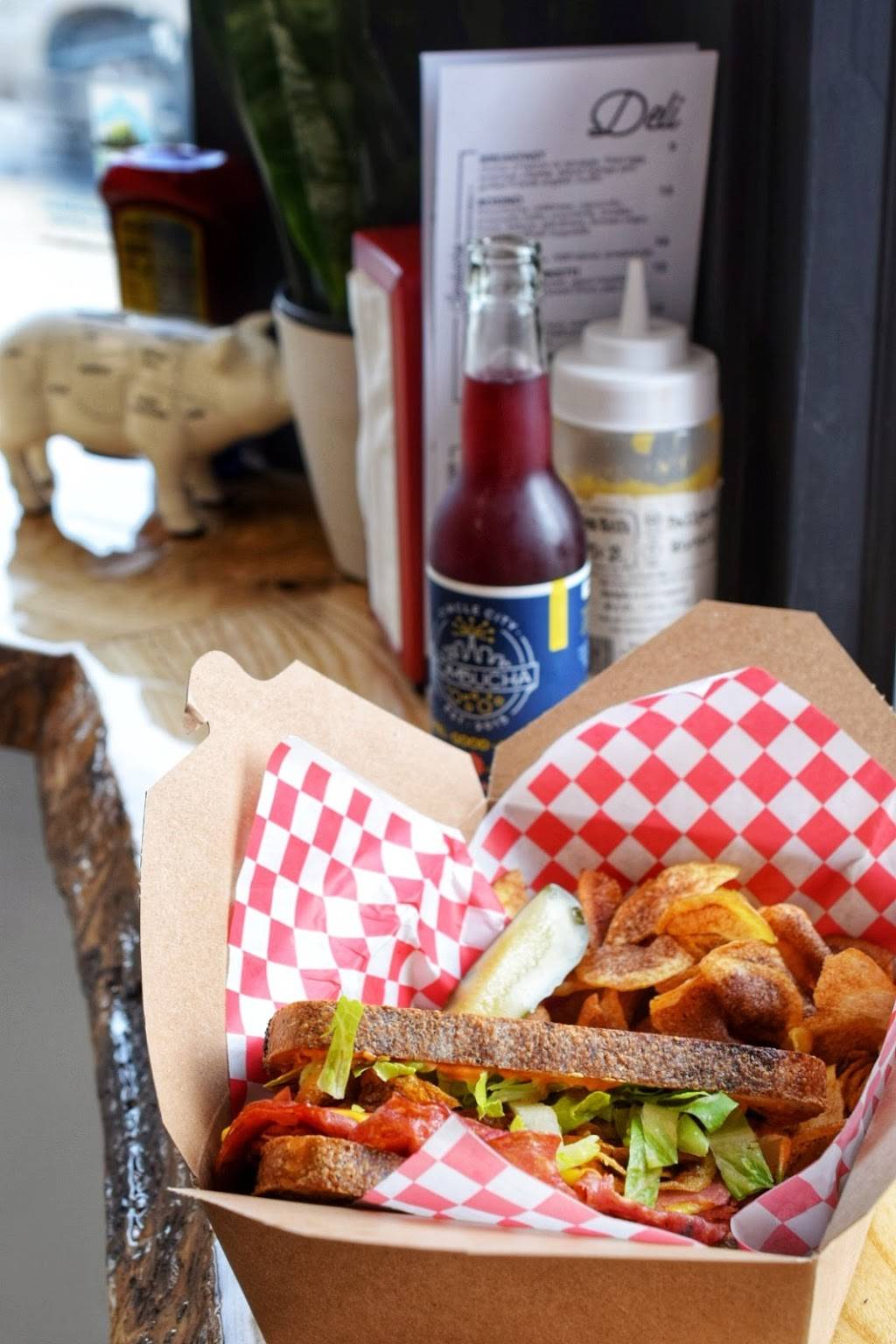 Turchettis Salumeria Butcher Shop & Marketplace | restaurant | 1110 Prospect St, Indianapolis, IN 46203, USA | 3174929874 OR +1 317-492-9874