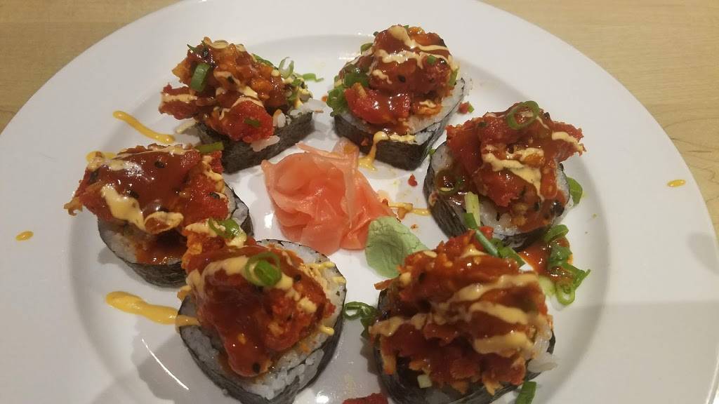 HakkaChow - Asian Eats | restaurant | 615 St George Square Ct, Winston-Salem, NC 27103, USA | 3368938178 OR +1 336-893-8178