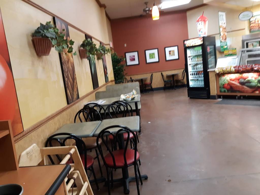 Subway | meal takeaway | 1720 Westridge Rd, New Ulm, MN 56073, USA | 5073546223 OR +1 507-354-6223