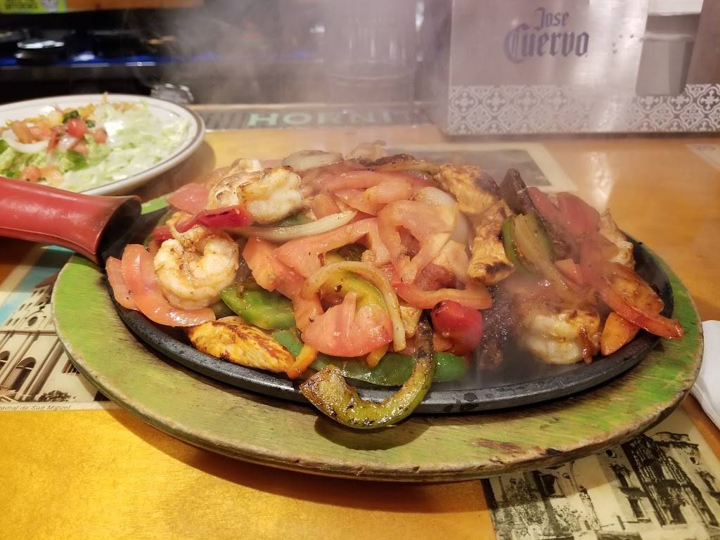 Los Toltecos | restaurant | 4111 Duke St, Alexandria, VA 22304, USA | 7033978245 OR +1 703-397-8245