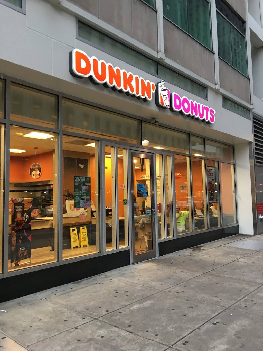 Dunkin | cafe | 1700 JFK Blvd, 6 Penn Ctr Concourse, Philadelphia, PA 19103, USA | 2157511075 OR +1 215-751-1075