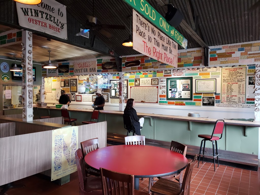 Wintzells Oyster House | restaurant | 605 Dauphin St, Mobile, AL 36602, USA | 2514324605 OR +1 251-432-4605