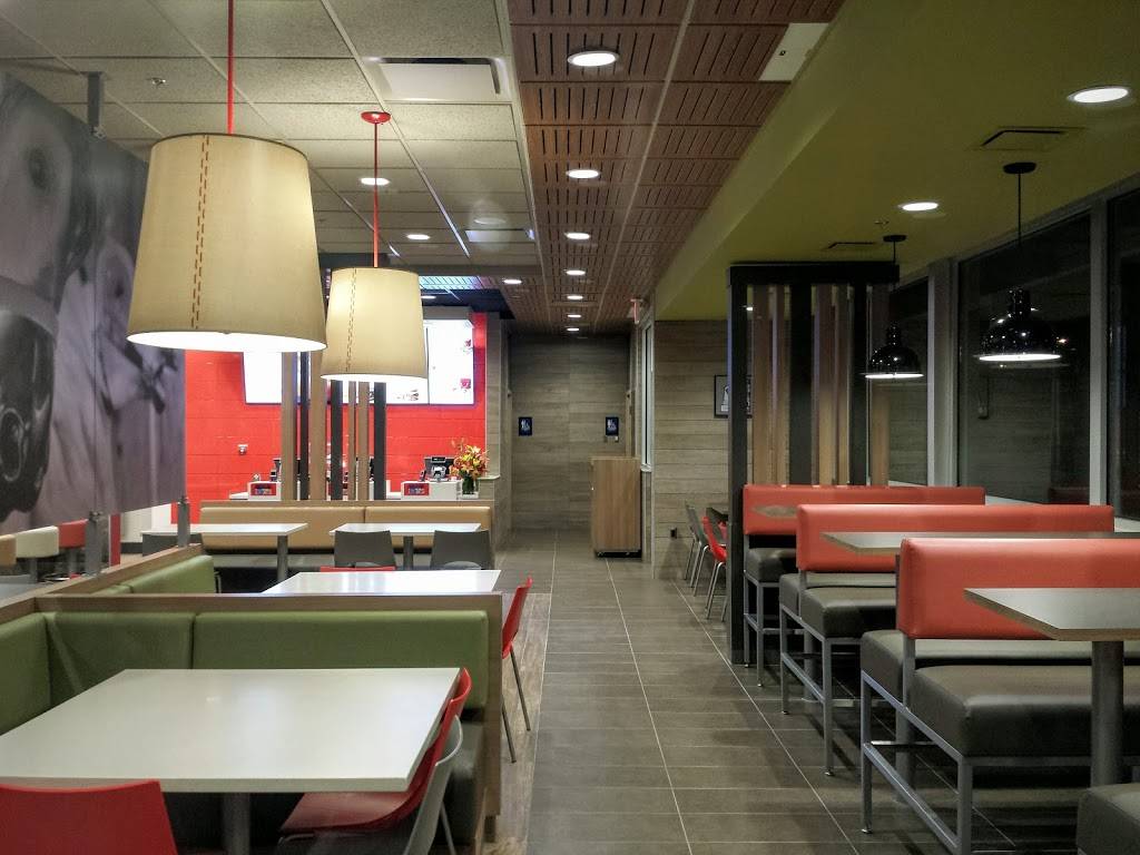 McDonalds | cafe | 3201 E Market St, Logansport, IN 46947, USA | 5747222337 OR +1 574-722-2337
