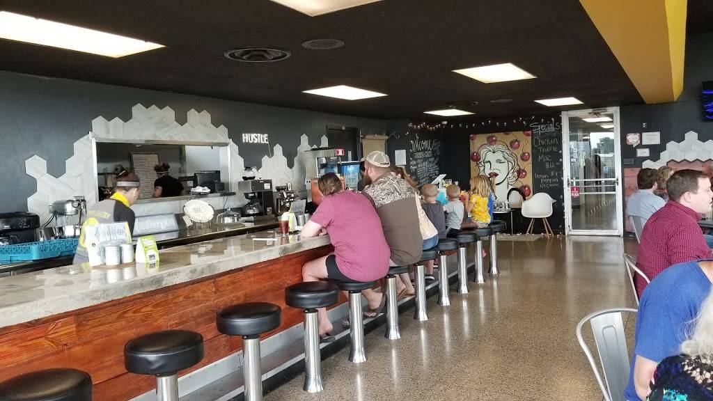 Tempo Eatery | restaurant | 1550 Airport Dr, Shreveport, LA 71107, USA | 3182163456 OR +1 318-216-3456