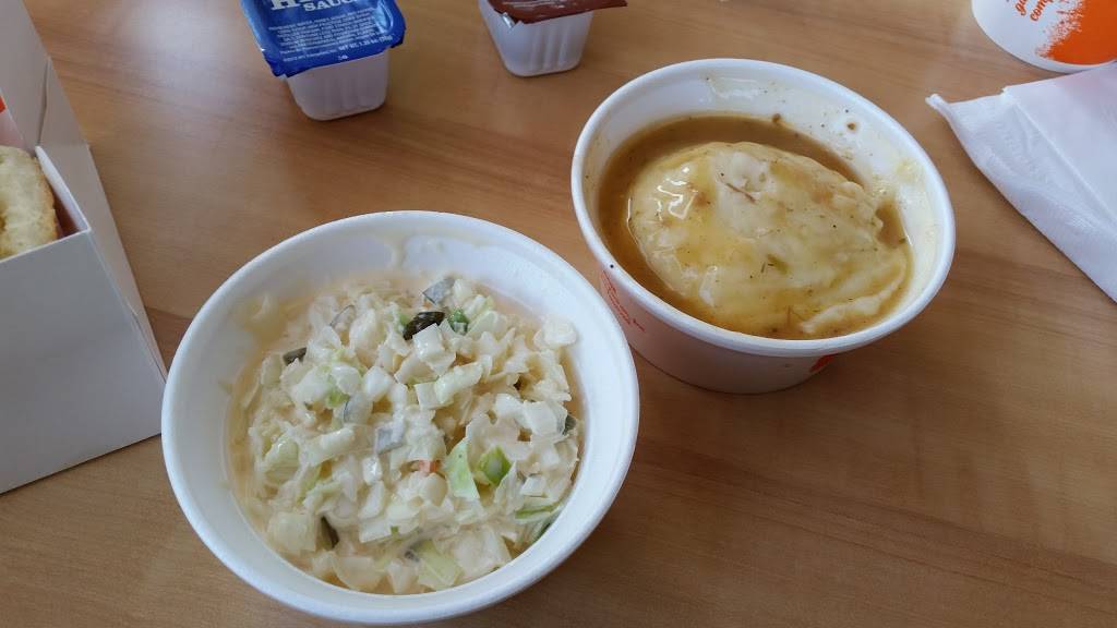 Popeyes Louisiana Kitchen | restaurant | 16525 Liberty Ave, Jamaica, NY 11433, USA | 7185234233 OR +1 718-523-4233