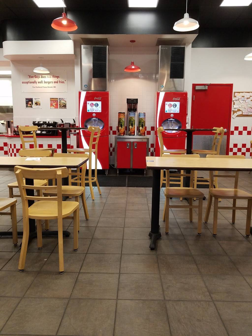 Five Guys Burgers and Fries | restaurant | 175 Goodman Rd W, Southaven, MS 38671, USA | 6625485368 OR +1 662-548-5368