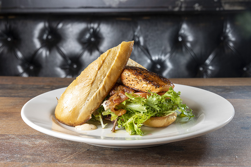 The Jolly Joker Tavern | restaurant | 5225 Kearny Villa Rd, San Diego, CA 92123, USA | 8586944201 OR +1 858-694-4201