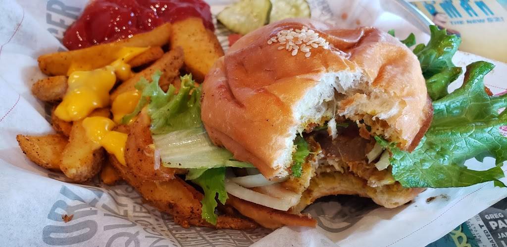 Fuddruckers | restaurant | 7750 Tidewater Dr Suite 301, Norfolk, VA 23505, USA | 7572275334 OR +1 757-227-5334