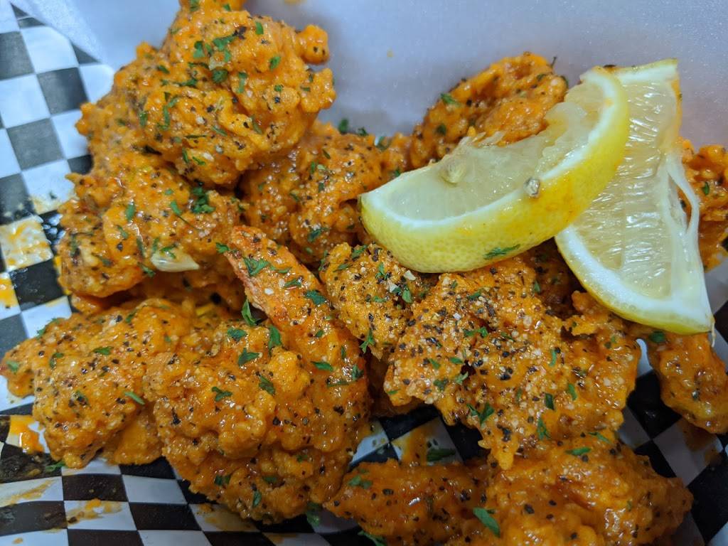 Fry Daddys | restaurant | 10350 Scyene Rd, Dallas, TX 75227, USA | 4693990773 OR +1 469-399-0773