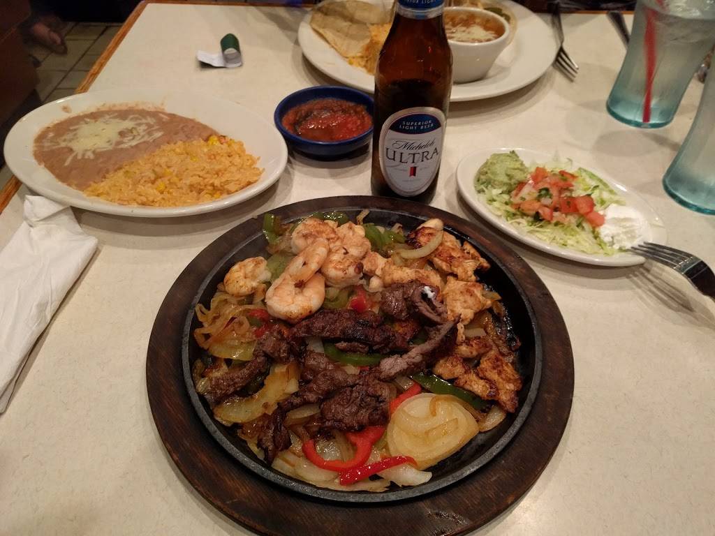 La Parrilla Mexican Restaurant | restaurant | 865 N Main St, Alpharetta, GA 30009, USA | 6783393888 OR +1 678-339-3888