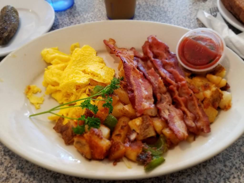 Pegahs Kitchen | restaurant | 576 E Mission Rd, San Marcos, CA 92069, USA | 7607443710 OR +1 760-744-3710