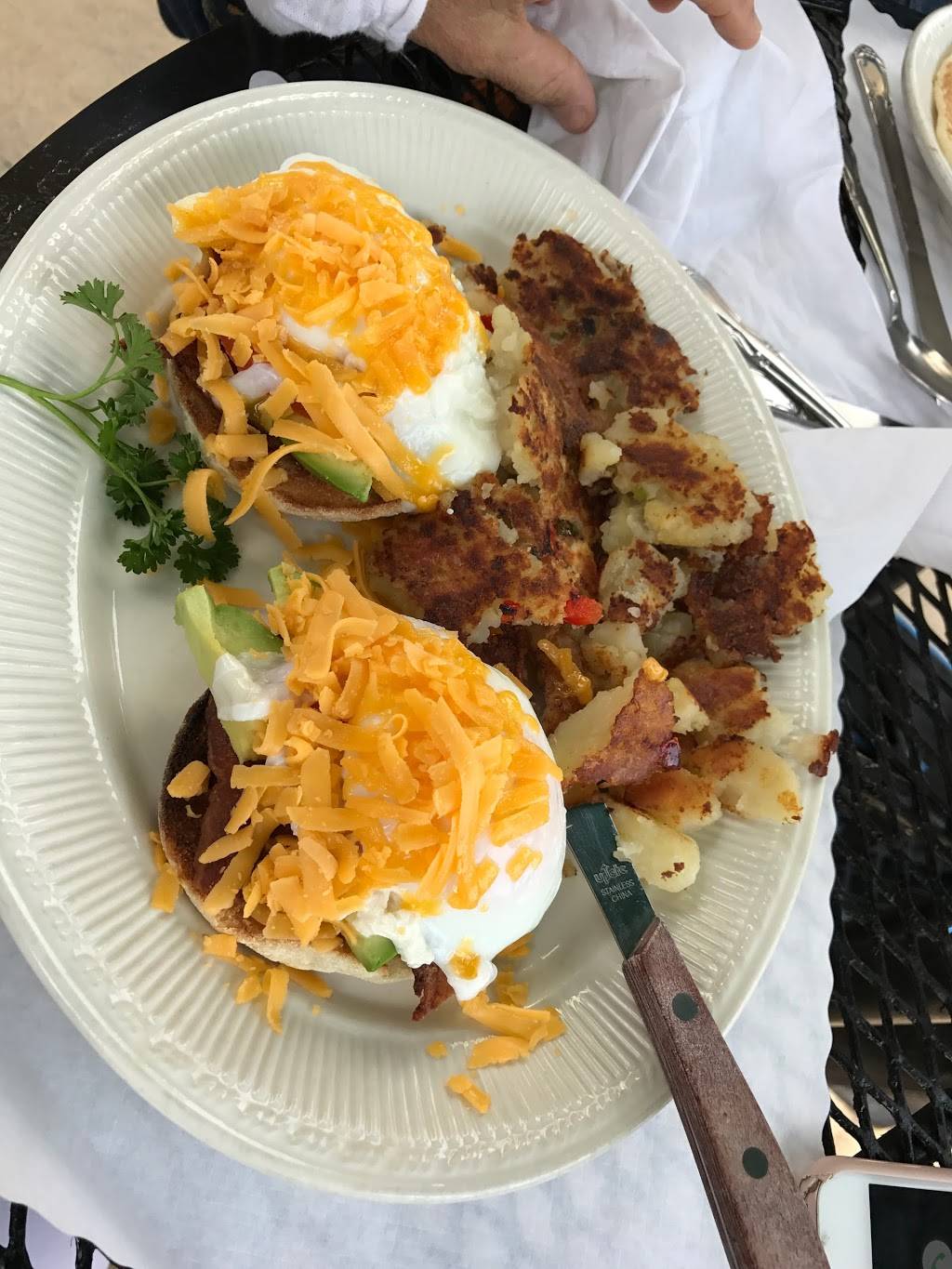 Montecito Coffee Shop | restaurant | 1498 E Valley Rd, Santa Barbara, CA 93108, USA | 8059696250 OR +1 805-969-6250