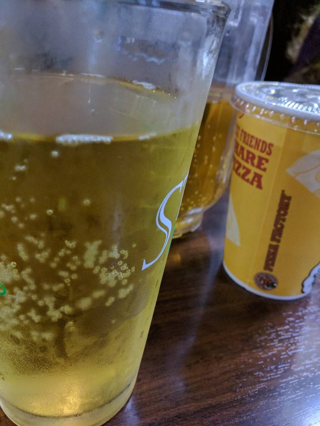 Pizza Factory | restaurant | 30676 Benton Rd, Winchester, CA 92596, USA | 9519263100 OR +1 951-926-3100