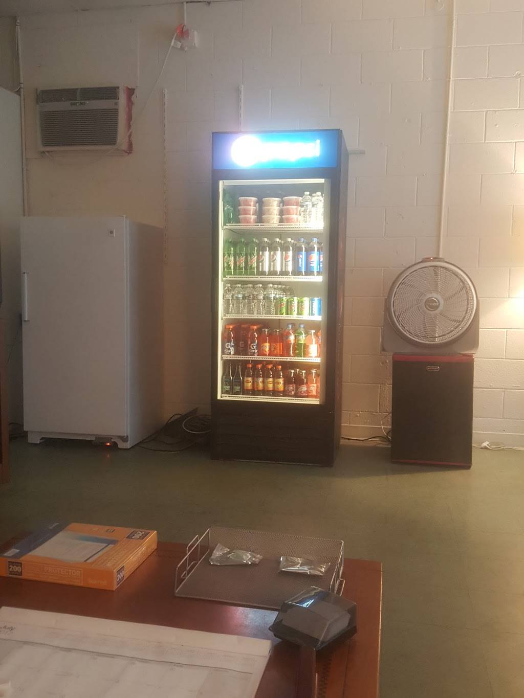 Lady Gs Jamaican Cuisine | restaurant | 3163 Midlothian Turnpike, Richmond, VA 23224, USA | 8042331629 OR +1 804-233-1629