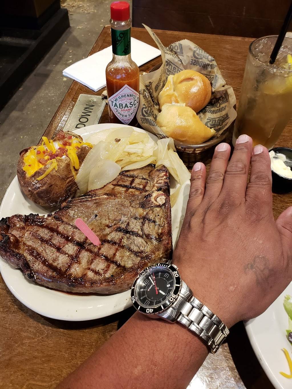 Logans Roadhouse | restaurant | 13130 City Station Dr, Jacksonville, FL 32218, USA | 9047517005 OR +1 904-751-7005